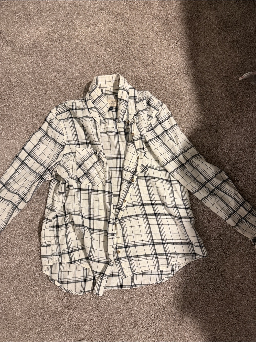 Universal Thread White Plaid Button-Down Shirt
